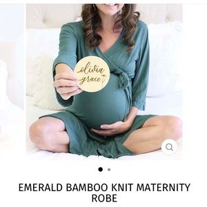 Caden lane emerald maternity robe